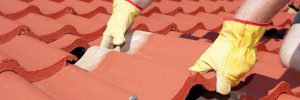 fix leaking roof contractor connection